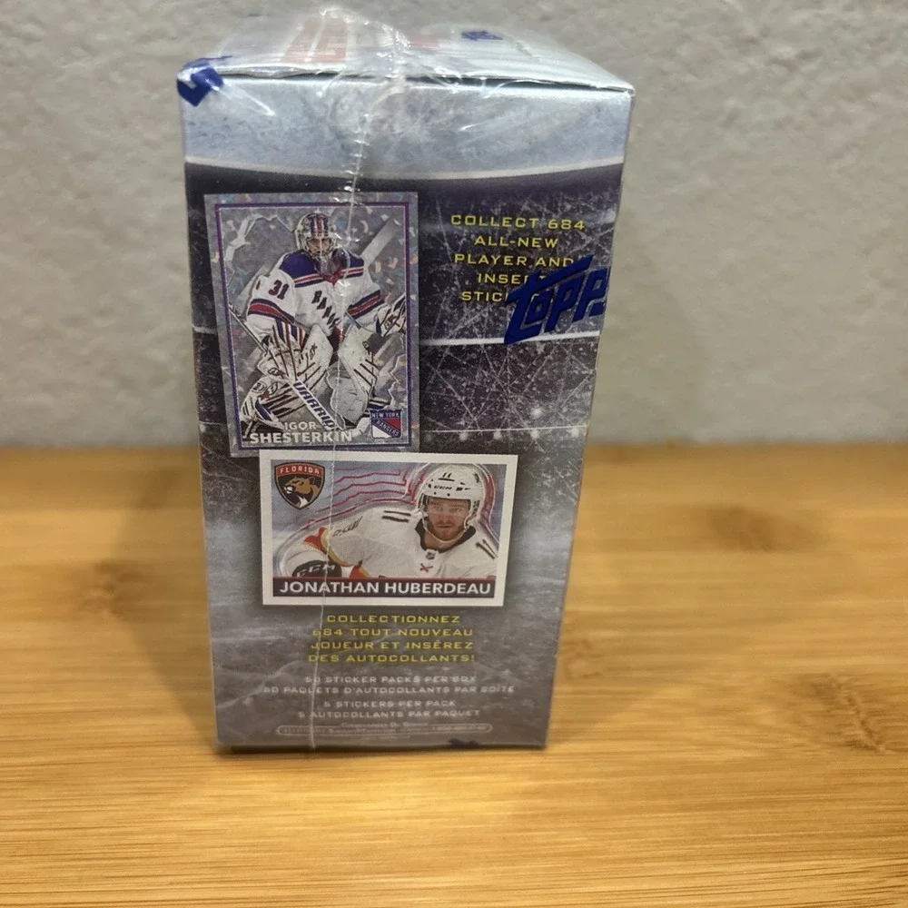 Topps National‎ Hockey League (NHL) 2022-2023 Stickers - BOX (50 Sticker Packs)